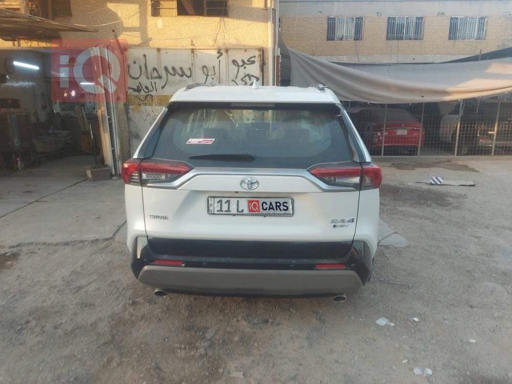 تويوتا راف 4